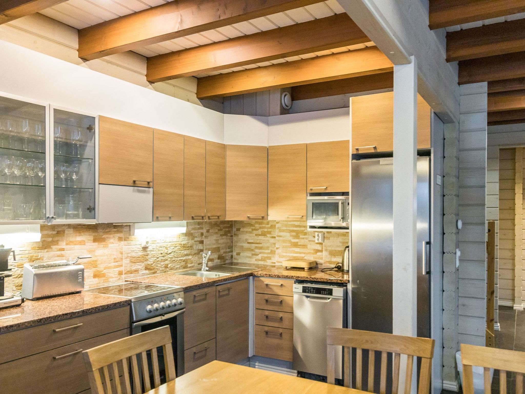 Fridge, microwave, dishwasher, cookware/dishes/utensils