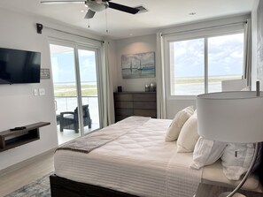 1 bedroom, in-room safe, desk, iron/ironing board