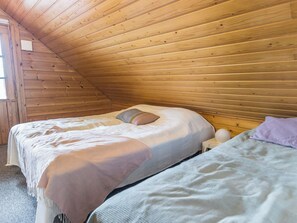 3 bedrooms, Internet - Aurinkoalppi 12a paritalon yläkerta by Interhome (Hyrynsalmi)