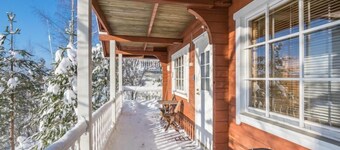 Aurinkoalppi 11a paritalon yläkerta by Interhome