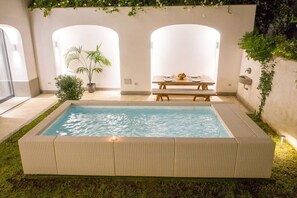 Piscine extérieure, piscine chauffée