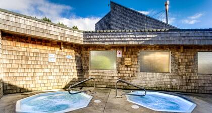 Ideal getaway on the water with private balcony, cozy layout, and free WiFi