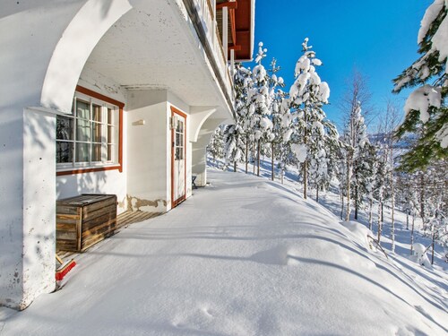 Alppikylä 13b paritalo by Interhome