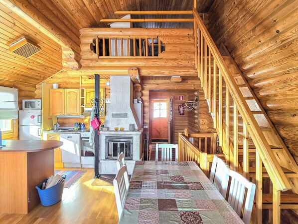 Geladeira, micro-ondas, lava-louças