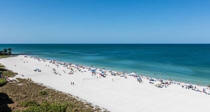 Upscale Sea Winds 8th Floor Beachfront Weekly Rental