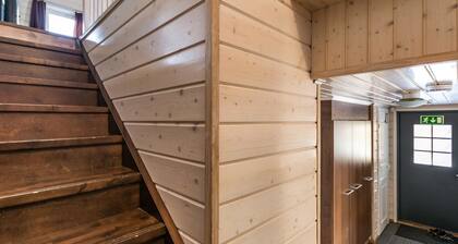 Hallan karhu c, paritalo by Interhome