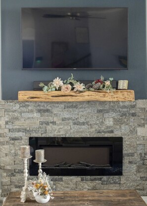 Interior - Multi-Family Home! (Glen Rose)