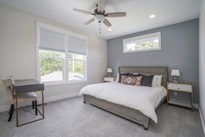 5 bedrooms, desk, iron/ironing board, travel cot