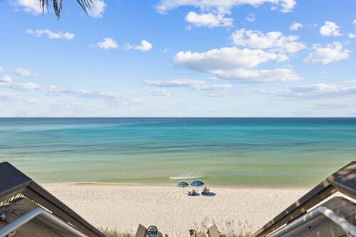 Boutique Beach Cottage Steps to Pool | Gated Community near Seaside & Watercolor