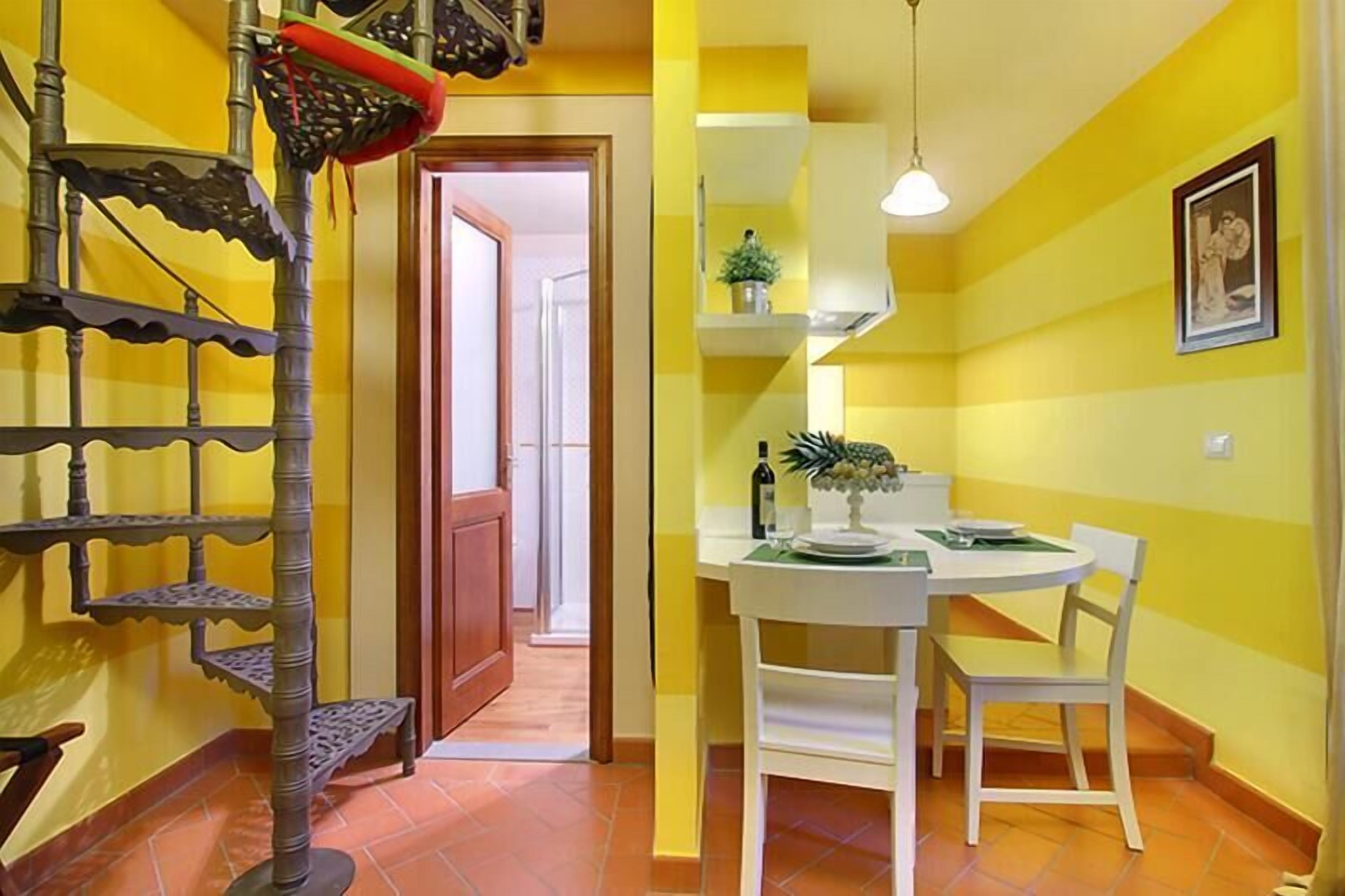 1 bedroom, iron/ironing board, free WiFi