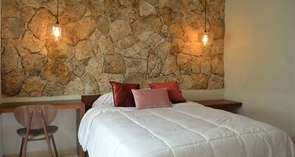 CASA LÁZARO- Beautiful newly renovated house