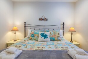 4 bedrooms, WiFi, bed sheets