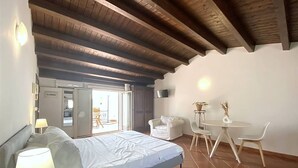1 camera, Wi-Fi, lenzuola