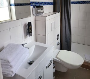 Hårtørrer, håndklæder, Sæbe, Toiletpapir