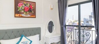 Sun Hill Hotel