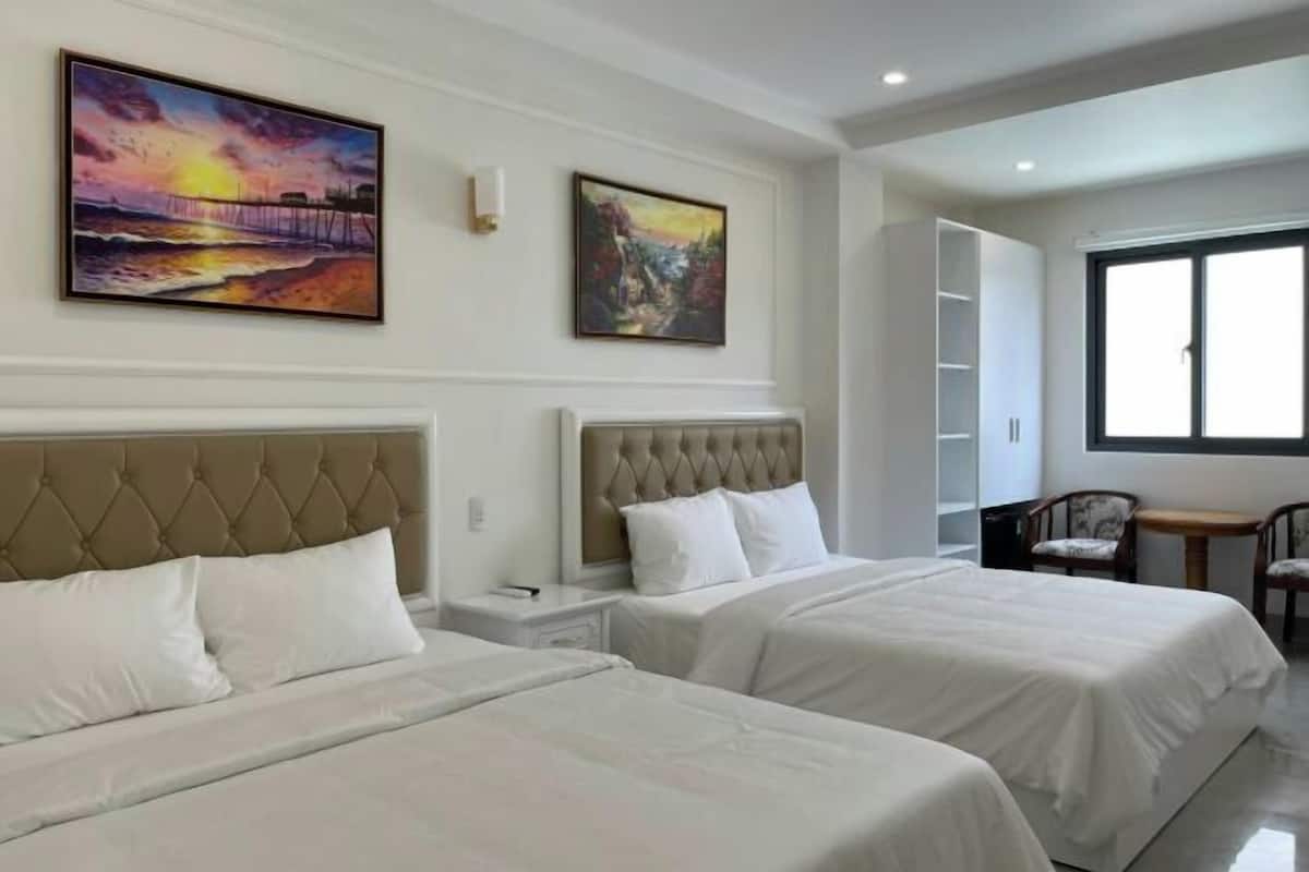 1 bedroom, minibar, individually furnished, desk