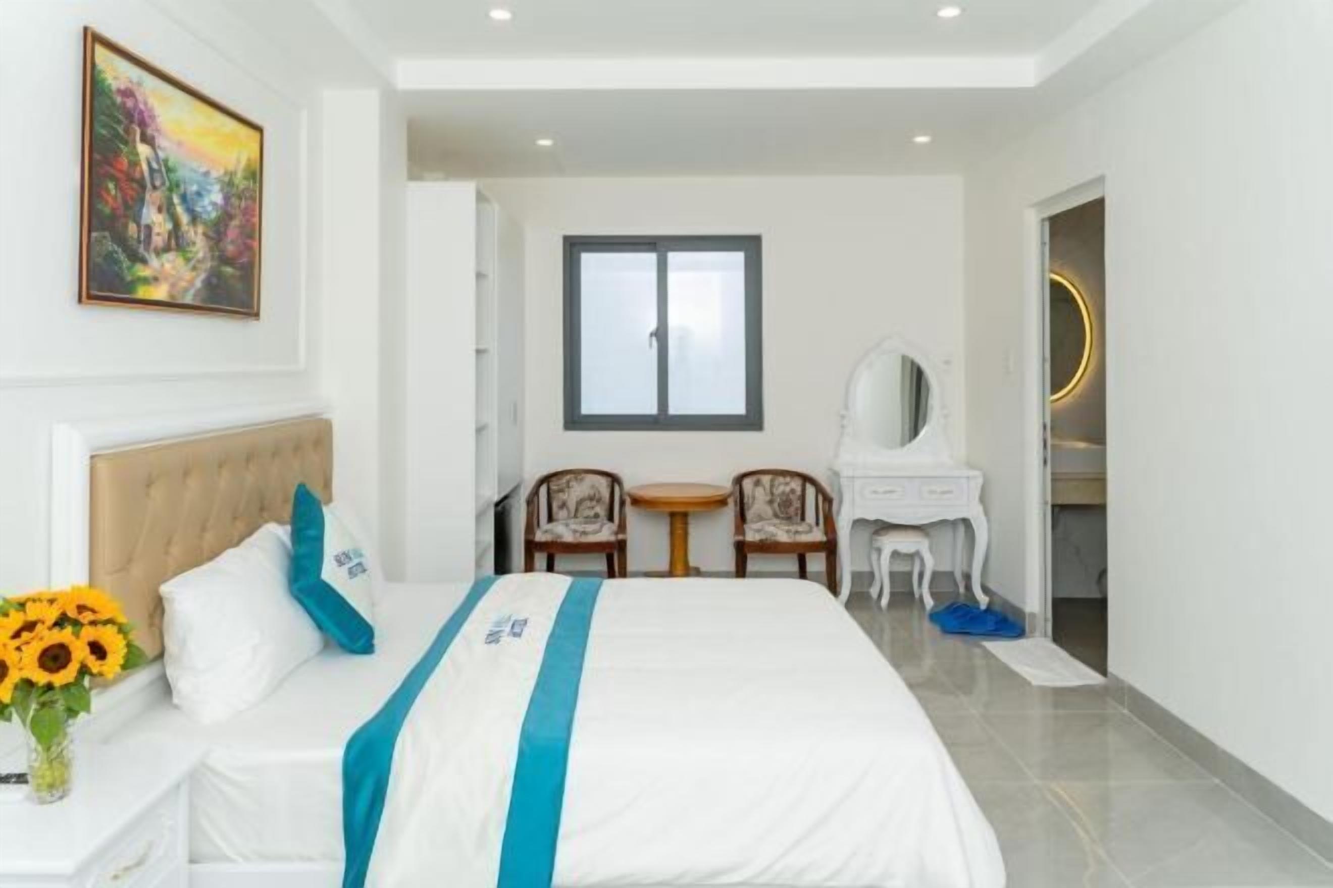 Bar mini, dilengkapkan perabot secara berasingan, meja 