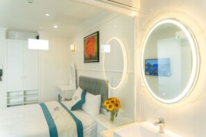 Suite with Bathtub | Bathroom - Sun Hill Hotel (Ho Chi Minh City)