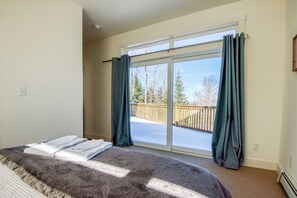 4 chambres, fer et planche à repasser, Wi-Fi, draps fournis