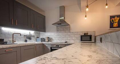 Heart of Macclesfield Former 16th Century Inn