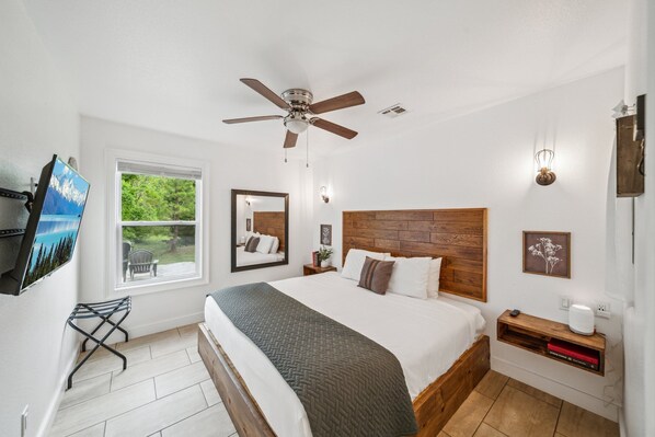 1 bedroom, iron/ironing board, free WiFi, bed sheets