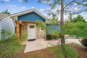 Exterior - GrandLake*Kayak*Forest View*Firepit*King*Lakefront (Grove)