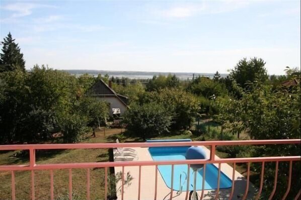 Property grounds - holiday home "Zonnehuis" with private swimming pool (Sukoró)
