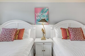 1 habitación, tabla de planchar con plancha, internet y ropa de cama 