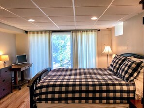 3 bedrooms, iron/ironing board, Internet, bed sheets - Private Retreat Near Downtown & Beaches in Provincetown (2219) (Provincetown)