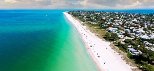 Best time of the year to visit! All that’s missing is you!