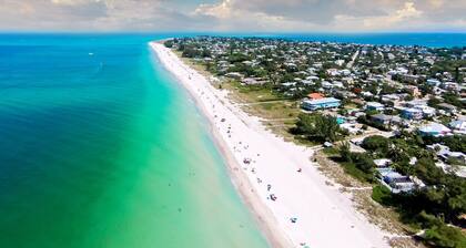 Best time of the year to visit! All that’s missing is you!