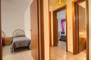 3 chambres, fer et planche à repasser, Wi-Fi