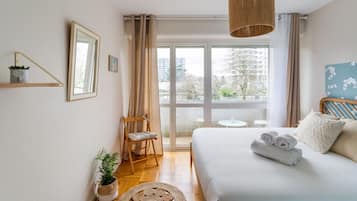 2 slaapkamers, een strijkplank/strijkijzer, gratis wifi, beddengoed
