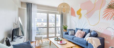 Télévision, chaîne hi-fi