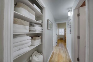 Interior - Living on the Ledge in Willow Cove (Bass Lake)