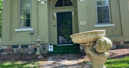 Historical School House with Lake James chain access