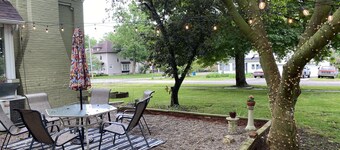Historical School House with Lake James chain access