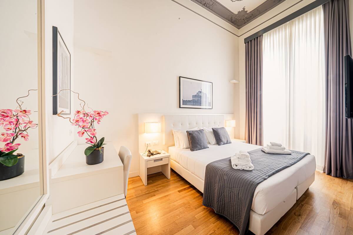 Frette Italian sheets, premium bedding, down duvets, pillow-top beds