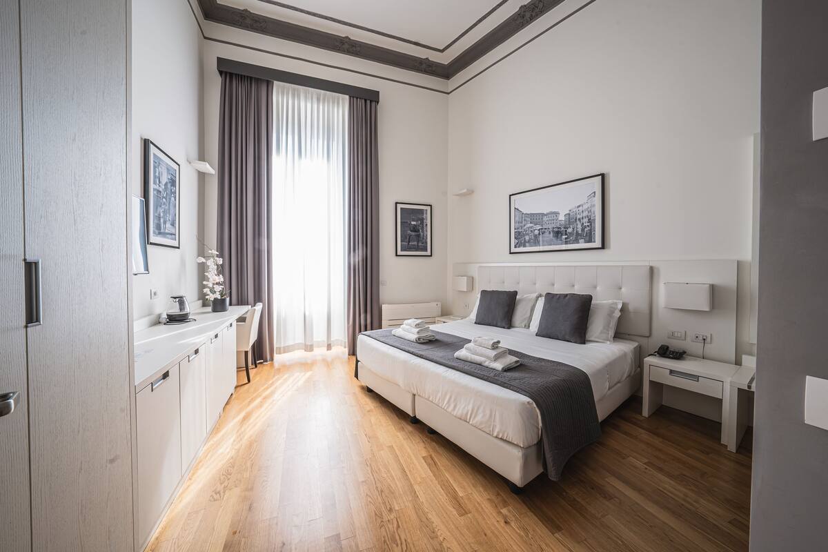Deluxe Room, Balcony | Frette Italian sheets, premium bedding, down duvets, pillow-top beds