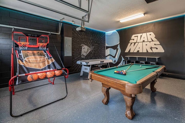 Spielezimmer