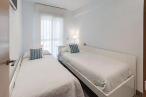 4 habitaciones y caja de seguridad en la habitación 