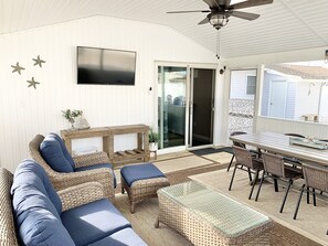 Outdoor dining - Hot Tub, Private Beach, Screened Porch Backyard Oasis, Local Pool, Close to all! (North Cape May)