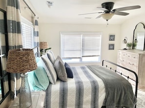 3 bedrooms, in-room safe, iron/ironing board, travel crib