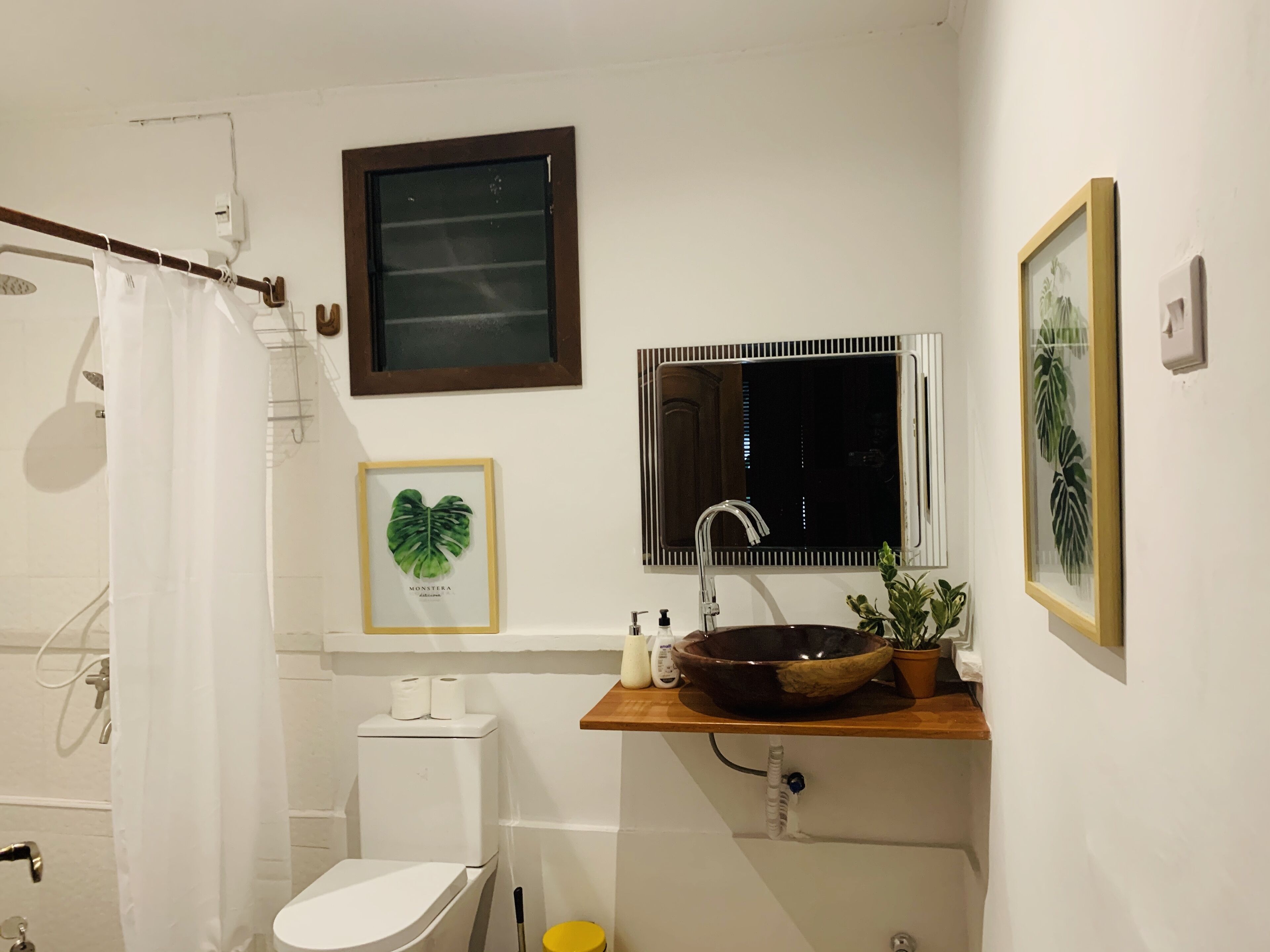 Handtücher, Seife, Toilettenpapier