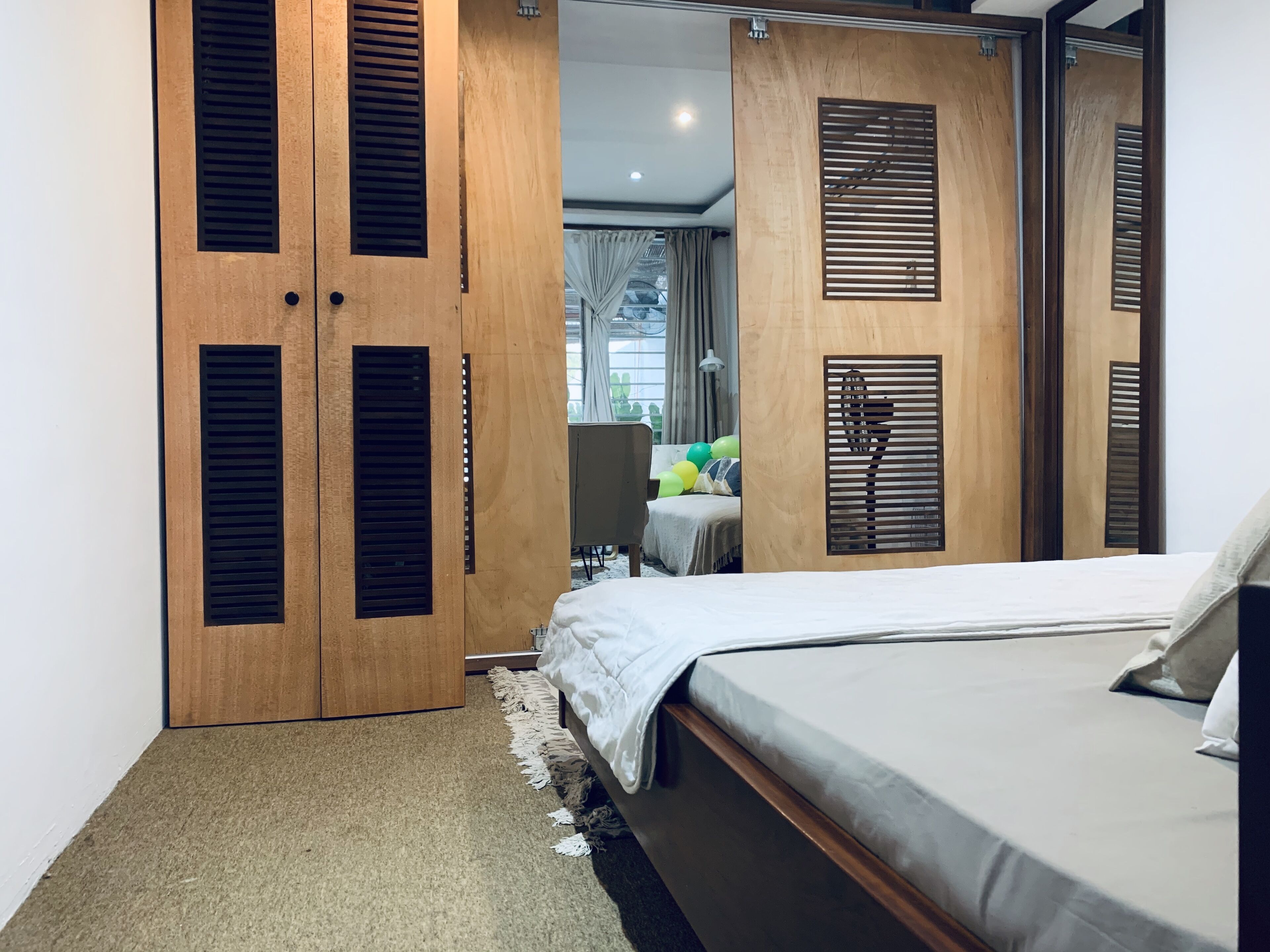 1 chambre, fer et planche à repasser, accès au Wi-Fi (inclus)