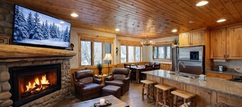 Cozy Park City Cabin w/ 2 Hot Tubs! Mountain Fun Skiing, Hiking,Golf Nearby!