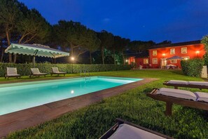 Pool - Villa Frantoio     . (Capannori)