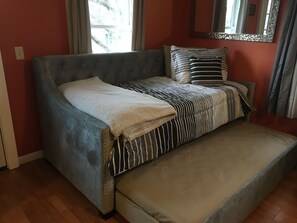 2 habitaciones, wifi gratis y ropa de cama