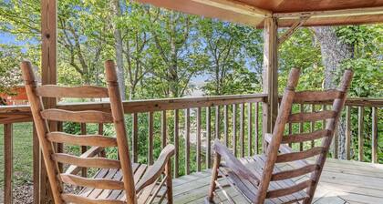 Carters Lake Lakeview Cabin #6 includes free boat slip at the Marina