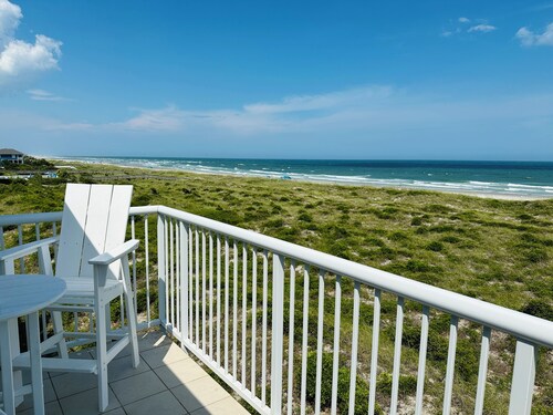 Oceanfront Spectacular Top FLR 3BDR/3BR Wrightsville Dunes Condo Sleeps 6 adults